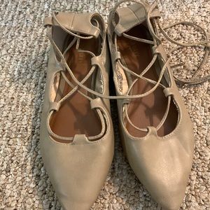 Beige/ Tan Old Navy Flats With Tie Detail